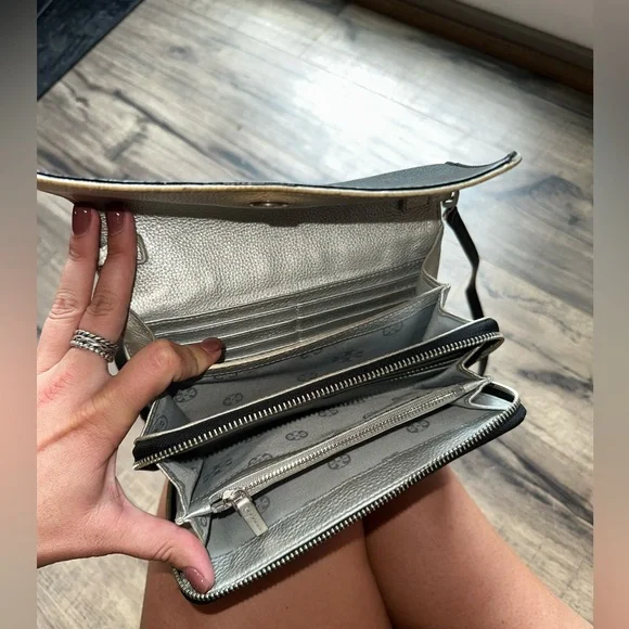 Tory Burch Black Crossbody Bag - Picture 5 of 12